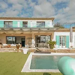Exceptional A C 4br 8p With Pool & Sea View דירה