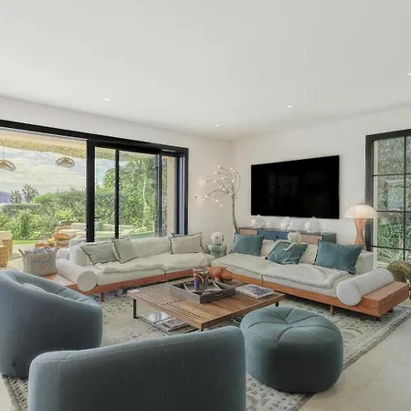 Exceptional A C 4br 8p With Pool & Sea View Apartamento