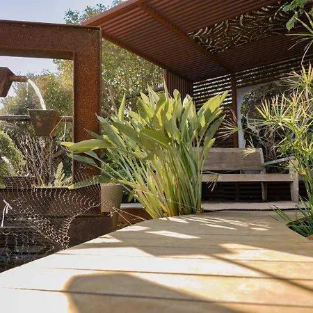 Exceptional A C 4br 8p With Pool & Sea View *