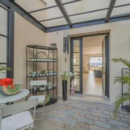 דירה Exceptional A C 4br 8p With Pool & Sea View *