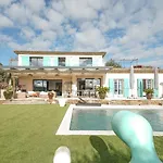 Exceptional A C 4br 8p With Pool & Sea View 公寓 *