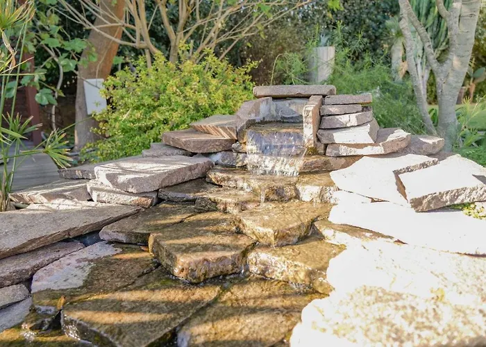 Exceptional A C 4br 8p With Pool & Sea View