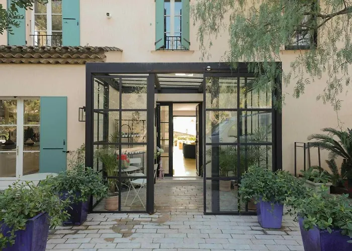 Exceptional A C 4br 8p With Pool & Sea View *